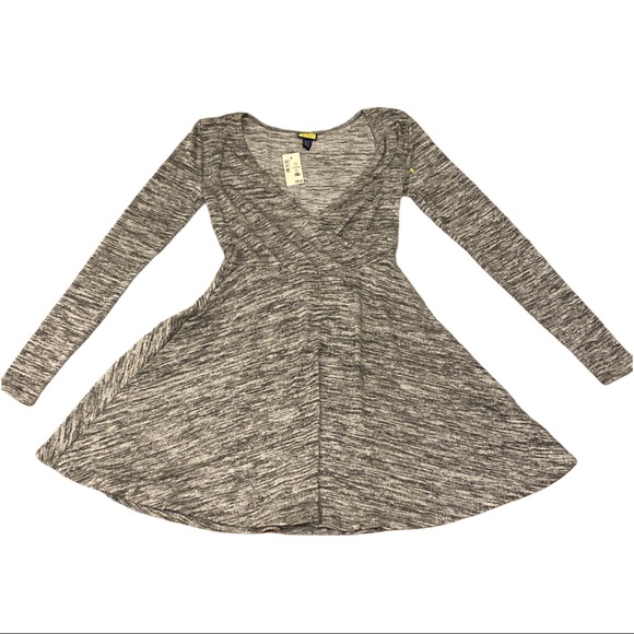 NWT Prince & Fox Gray Midi Dress - Picture 2 of 5